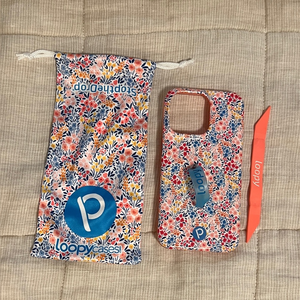 Loopy Case Spring Meadow Gloss iPhone 13 Pro Righty